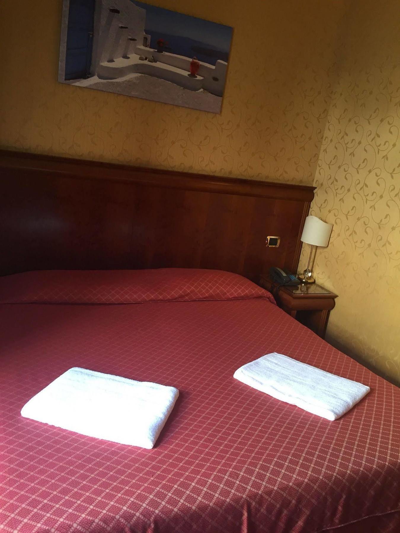 Hotel Divine Rzym Zewnętrze zdjęcie