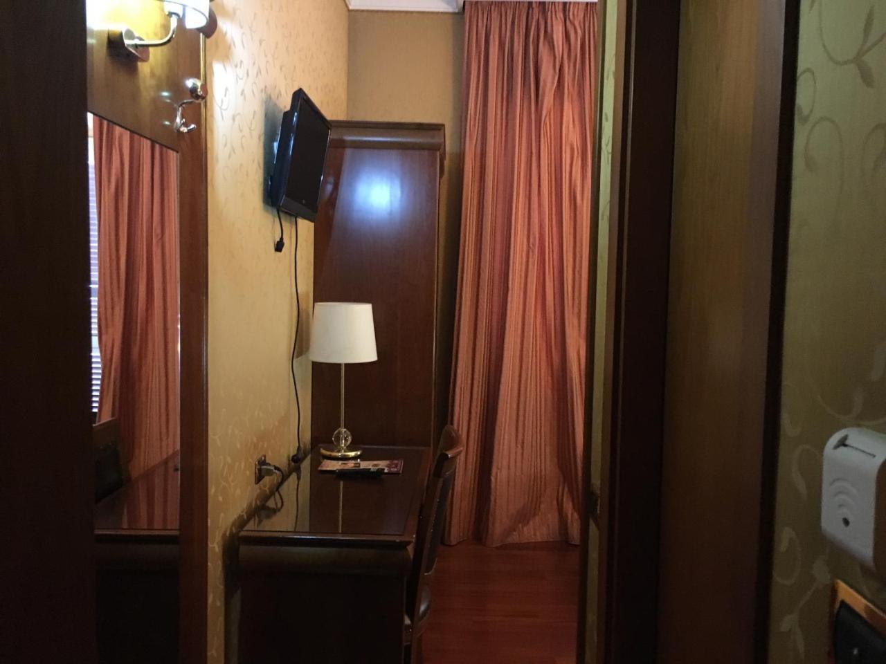 Hotel Divine Rzym Zewnętrze zdjęcie
