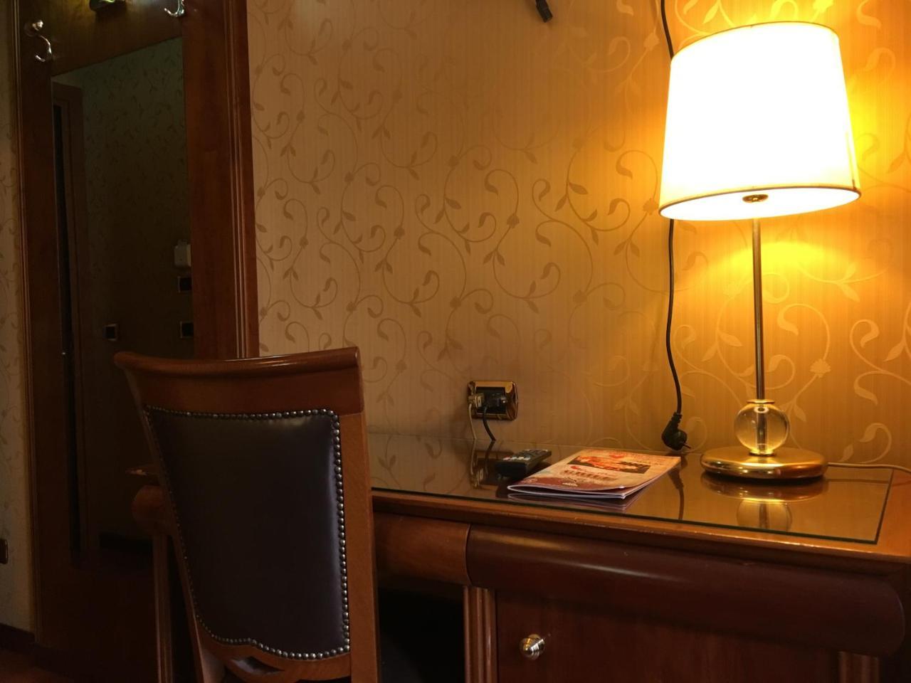 Hotel Divine Rzym Zewnętrze zdjęcie